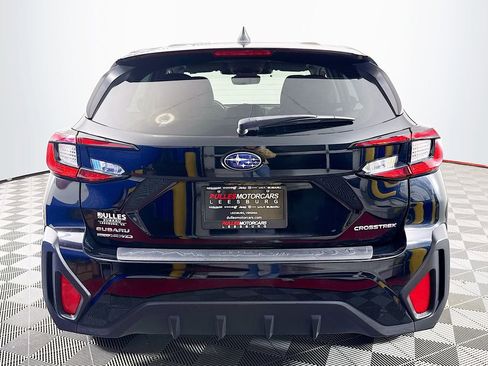 Used 2024 Subaru Crosstrek 2.0i AWD/4WD image 6