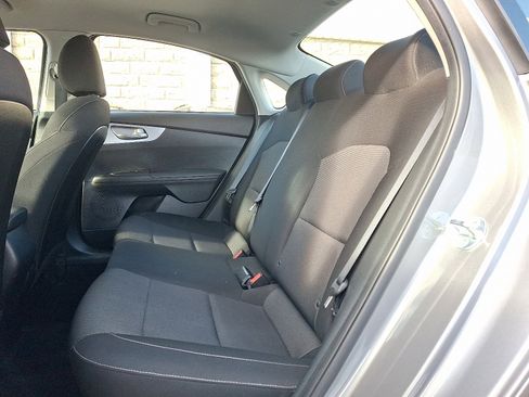 Used 2023 Kia Forte LXS image 10