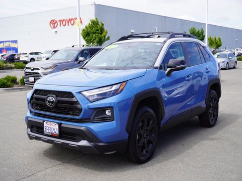 Used 2023 Toyota RAV4 TRD Off-Road w/ TRD Off-Road Weather Package AWD/4WD image 7