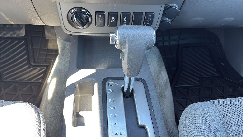 Used 2017 Nissan Frontier SV w/ SV Value Truck Package AWD/4WD image 22