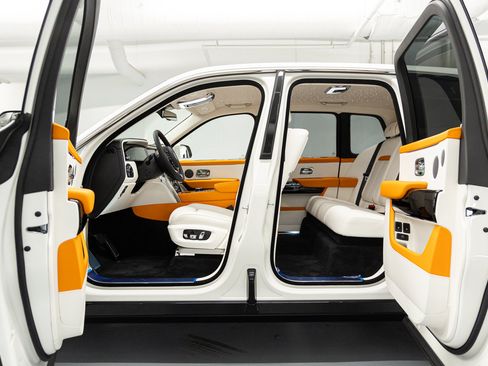 New 2026 Rolls-Royce Cullinan AWD/4WD image 31
