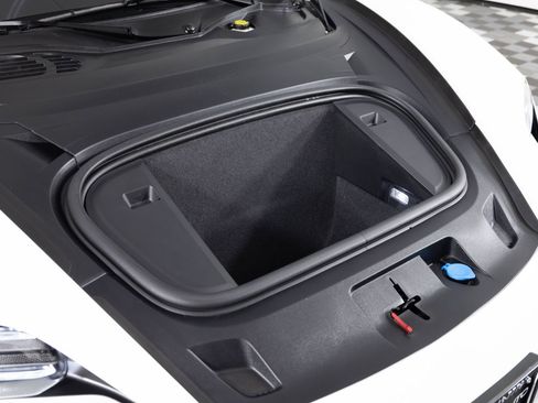 Used 2021 Porsche Taycan 4S image 46