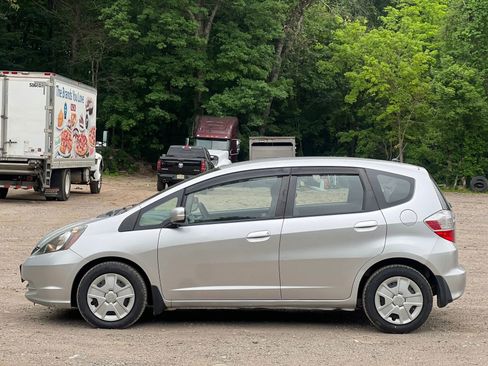 Used 2013 Honda Fit image 3