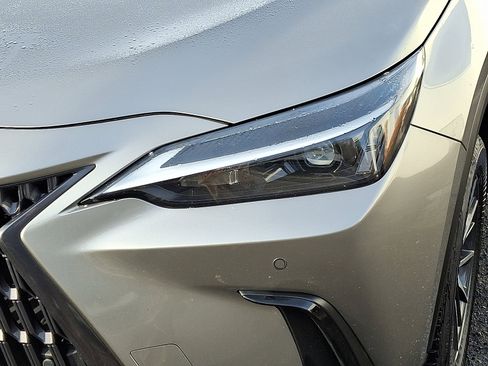Used 2025 Lexus NX 250 AWD w/ Premium Package image 15