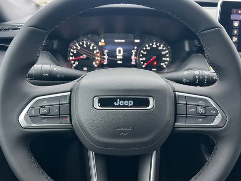 New 2026 Jeep Compass Latitude AWD/4WD image 19