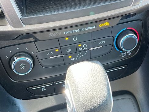 Used 2023 Ford Transit Connect XL image 15