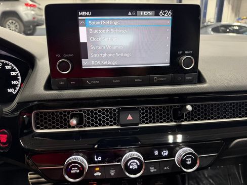 Used 2025 Honda Civic Sport image 10