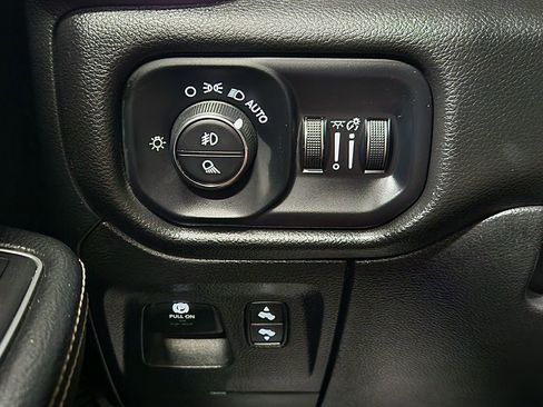 Used 2023 RAM 1500 Laramie AWD/4WD image 46