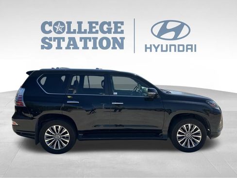 Used 2020 Lexus GX 460 Luxury w/ Accessory Package image 5