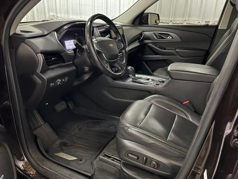 Used 2020 Chevrolet Traverse Premier w/ LPO, Floor Liner Package FWD image 34