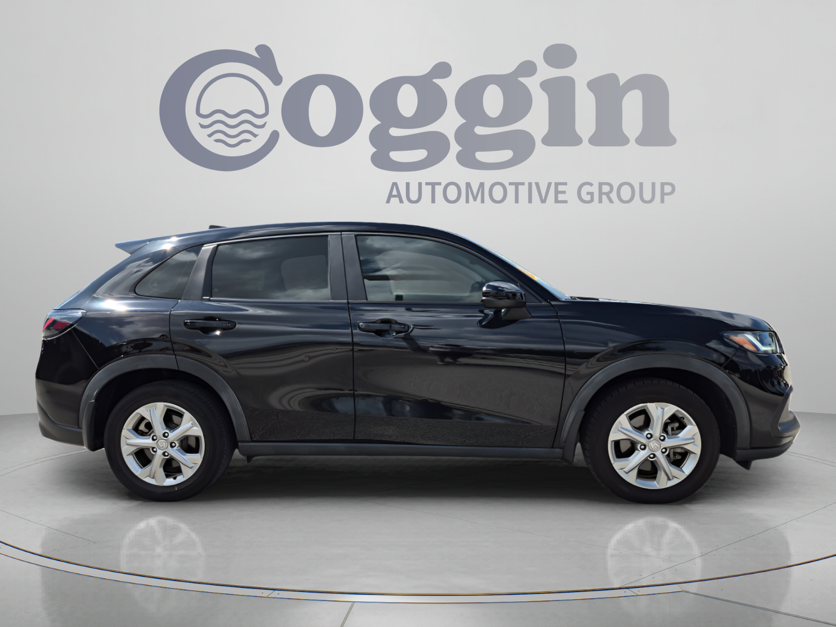 Certified 2023 Honda HR-V LX image 7