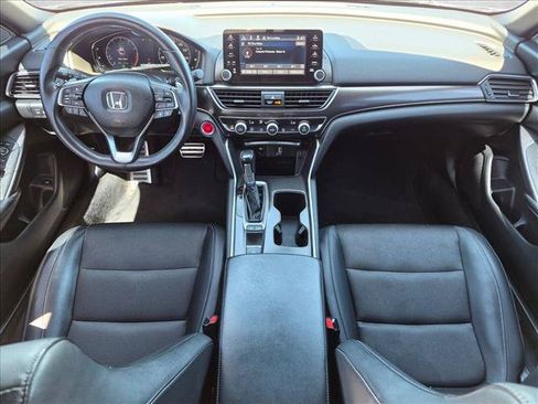 Used 2018 Honda Accord Sport image 16