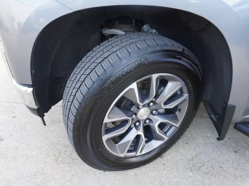 Used 2019 Chevrolet Silverado 1500 LT w/ Texas Edition image 28