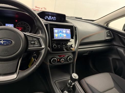 Used 2020 Subaru Crosstrek 2.0i Premium image 18