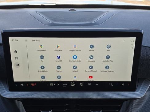 Used 2025 Ford Explorer ST-Line w/ Premium Package image 36