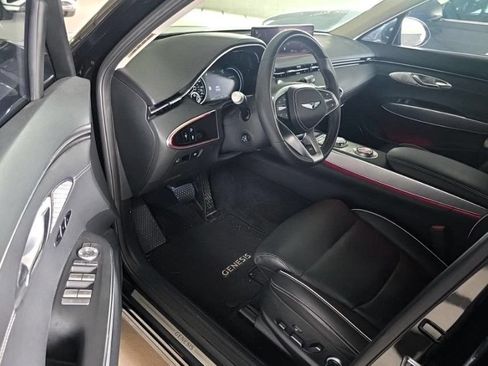 Used 2025 Genesis Electrified GV70 AWD/4WD image 5