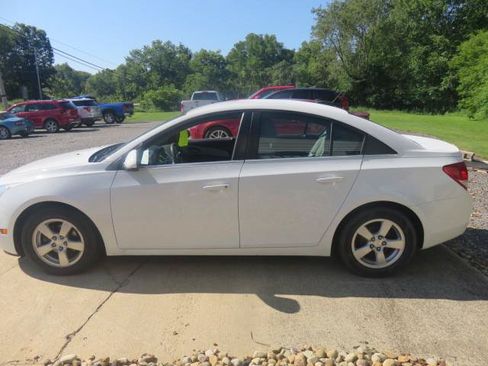 Used 2015 Chevrolet Cruze LT FWD image 4