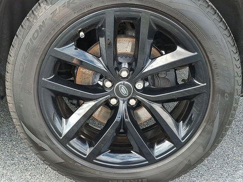 Certified 2026 Land Rover Range Rover Velar S AWD/4WD image 8