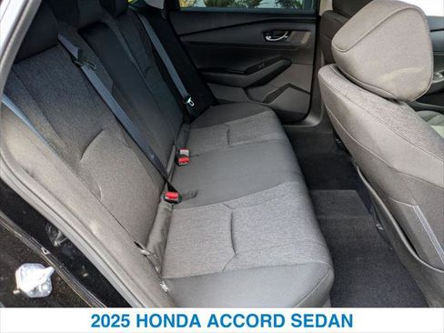 Used 2025 Honda Accord LX image 24