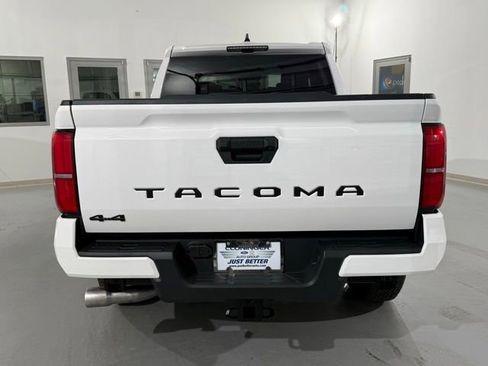 New 2025 Toyota Tacoma TRD Off-Road image 5