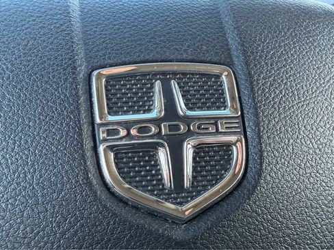 Used 2018 Dodge Grand Caravan SE w/ UConnect Hands-Free Group FWD image 8