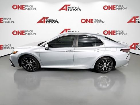 Certified 2023 Toyota Camry SE image 4