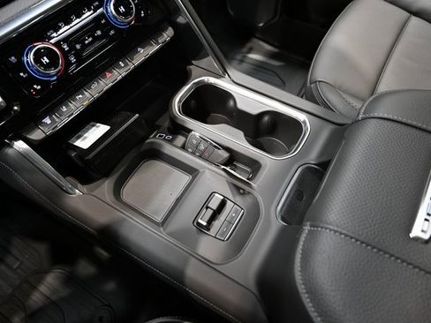 New 2026 GMC Sierra 2500 Denali w/ Denali Reserve Package image 21