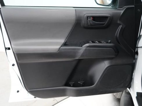 Used 2023 Toyota Tacoma SR AWD/4WD image 9
