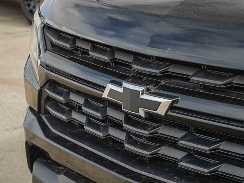 Used 2021 Chevrolet Colorado LT w/ Safety Package RWD image 9