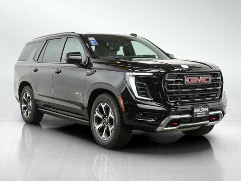 Used 2025 GMC Yukon AT4 Ultimate AWD/4WD image 7