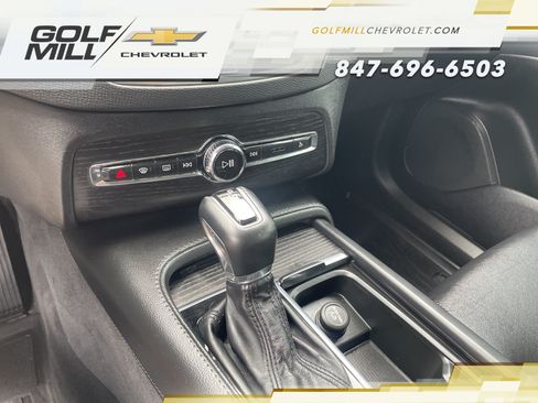 Used 2020 Volvo XC90 T5 Momentum AWD/4WD image 24