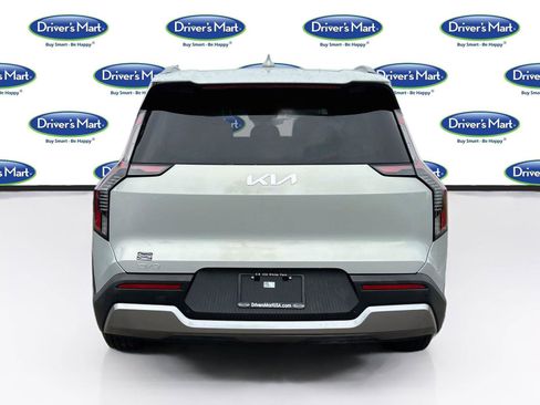 Used 2024 Kia EV9 Wind AWD/4WD image 6