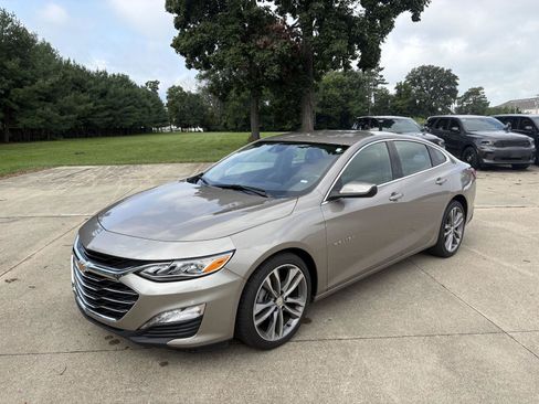 Used 2024 Chevrolet Malibu LT FWD image 4