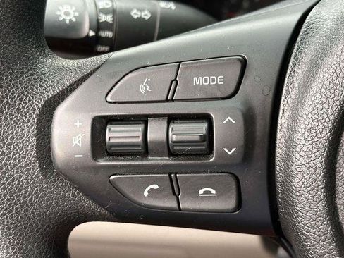 Used 2020 Kia Sedona LX FWD image 21