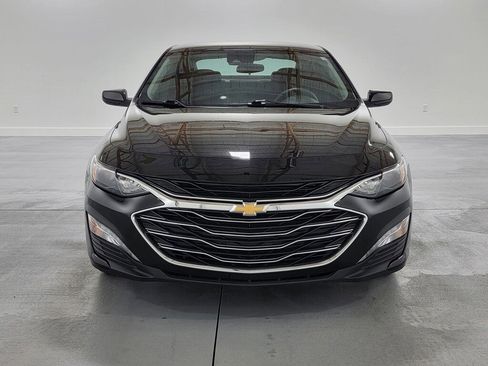 Used 2024 Chevrolet Malibu LT image 3