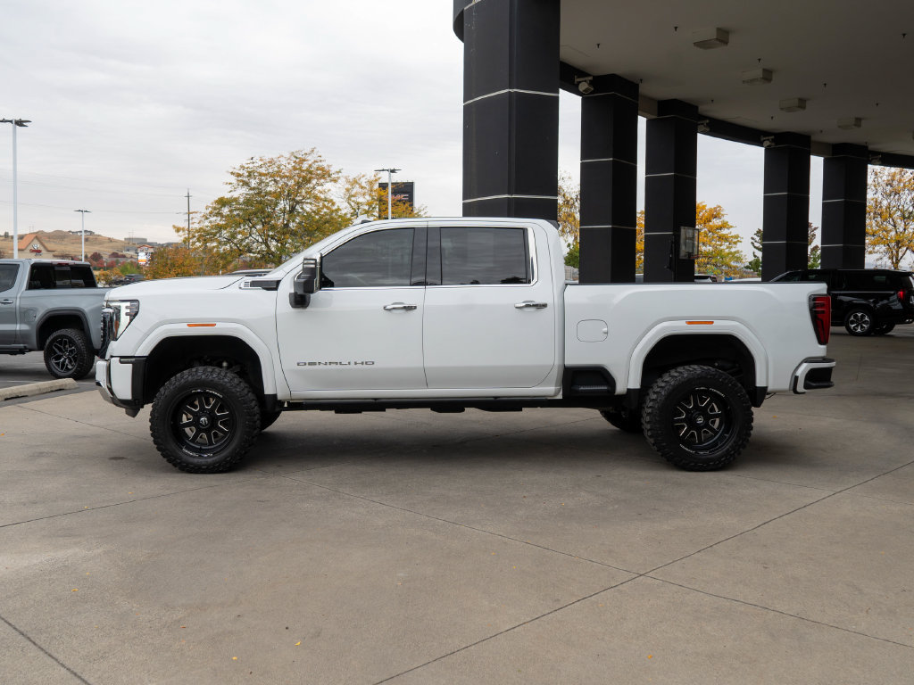 Certified 2024 GMC Sierra 3500 Denali w/ Technology Package AWD/4WD image 4