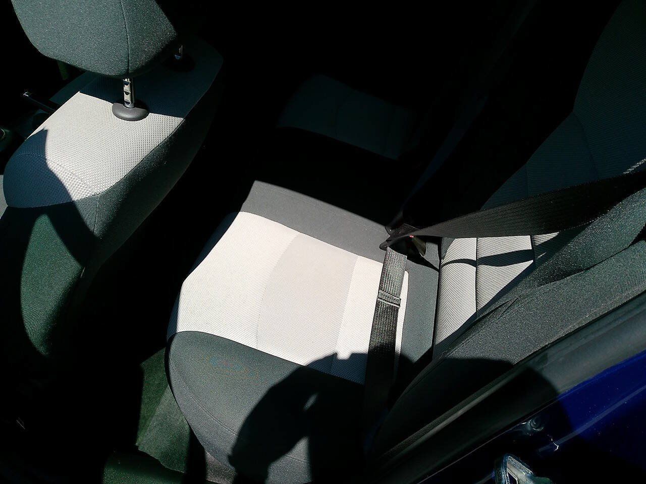 Used 2012 Chevrolet Cruze LS FWD image 13