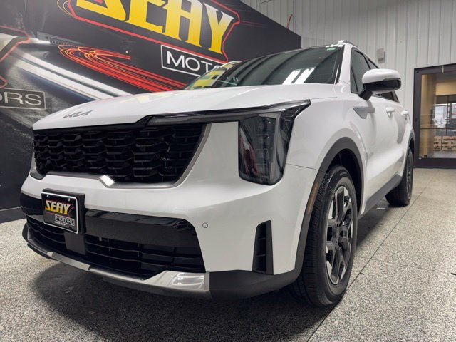 Used 2025 Kia Sorento S w/ Panoramic Sunroof Package FWD image 2