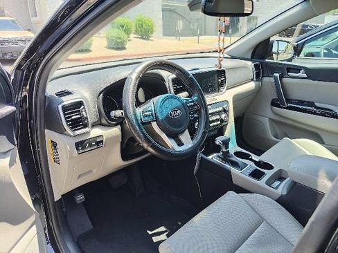 Used 2022 Kia Sportage EX FWD image 6