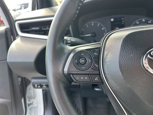 Used 2025 Toyota Corolla SE image 18