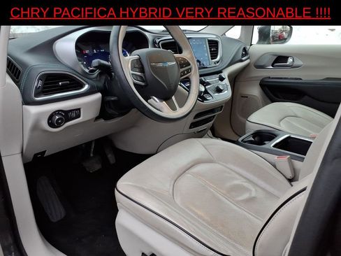 Used 2018 Chrysler Pacifica Limited w/ Advanced Safetytec Group image 14