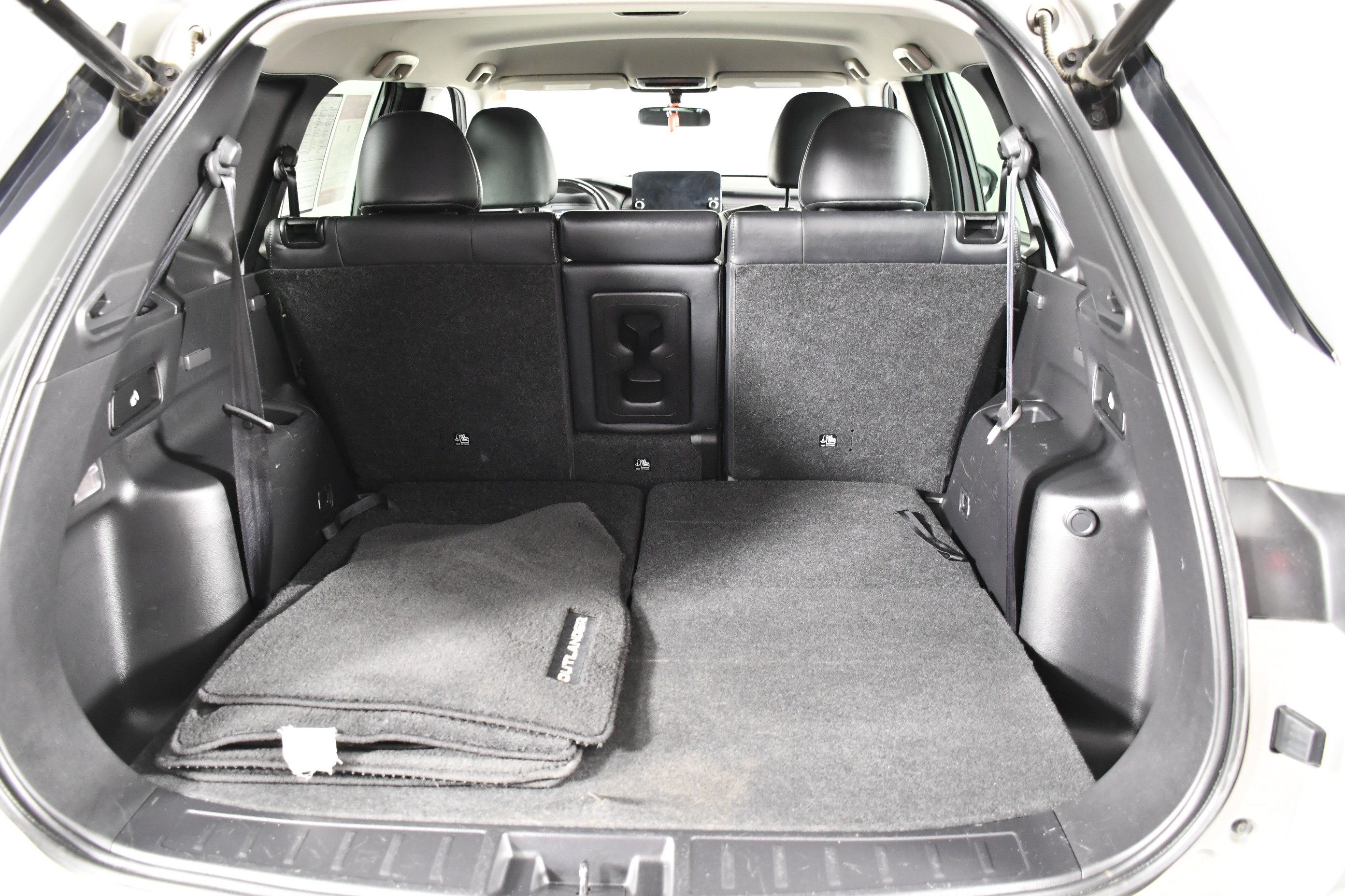 Used 2022 Mitsubishi Outlander SE AWD/4WD image 46