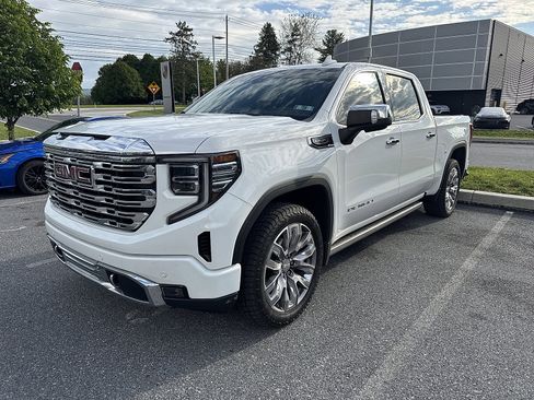 Used 2023 GMC Sierra 1500 Denali w/ Denali Reserve Package AWD/4WD image 6