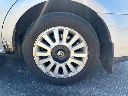 Used 2008 Mercury Sable Sedan FWD image 12