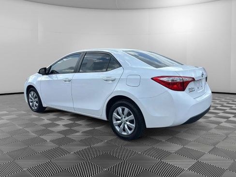 Used 2015 Toyota Corolla LE FWD image 3