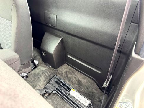 Used 2012 Chevrolet Colorado W/T image 19