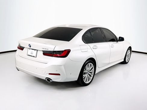 Used 2023 BMW 330i xDrive Sedan w/ Premium Package AWD/4WD image 5