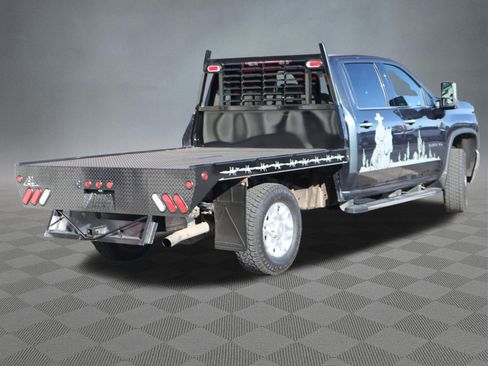 Used 2020 Chevrolet Silverado 3500 LTZ image 4