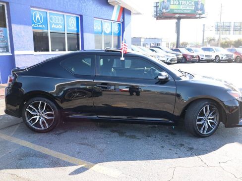 Used 2016 Scion tC FWD image 2