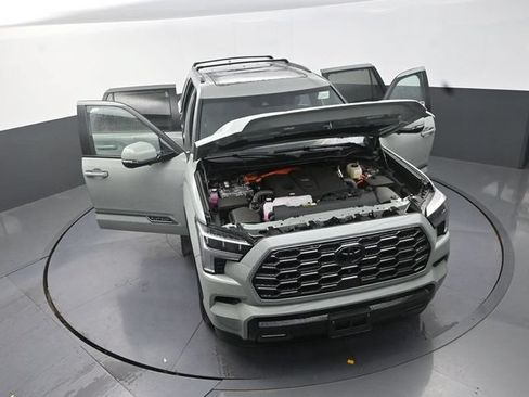 Used 2026 Toyota Sequoia Platinum AWD/4WD image 40